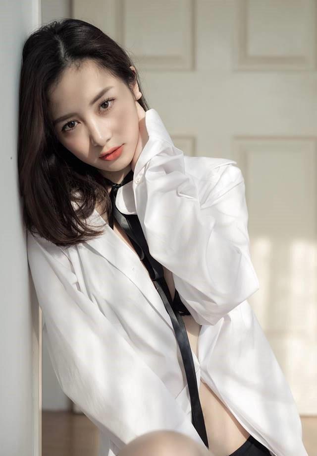 Nhan sắc gợi cảm của hot girl 9X vừa ẵm giải Cánh diều vàng 2017-3