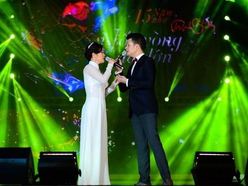 Ca khúc 'Nối vòng tay lớn' chưa được cấp phép phổ biến
