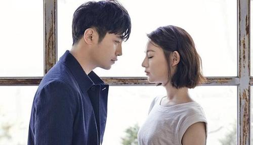 nho chiec dien thoai cu rich, toi phat hien ra bi mat dong troi cua nguoi yeu - 2