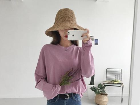 Mũ cói năm nay toàn kiểu xinh tuyệt, sẵn sàng đánh bật hết mũ lưỡi trai, mũ tai bèo