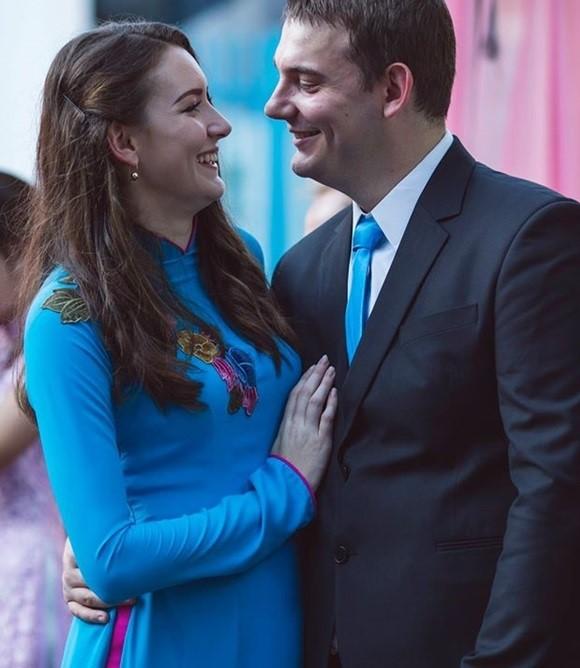 Dan be trap toan trai Tay trong le an hoi o Dong Nai hinh anh 4