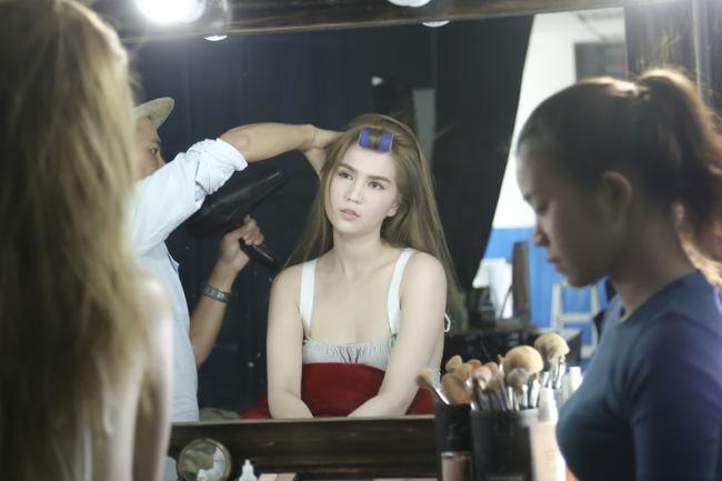 Ngọc Trinh khoe nhan sắc lung linh trong hậu trường chụp ảnh - Ảnh 5.