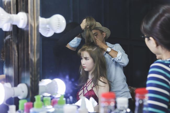 Ngọc Trinh khoe nhan sắc lung linh trong hậu trường chụp ảnh - Ảnh 3.