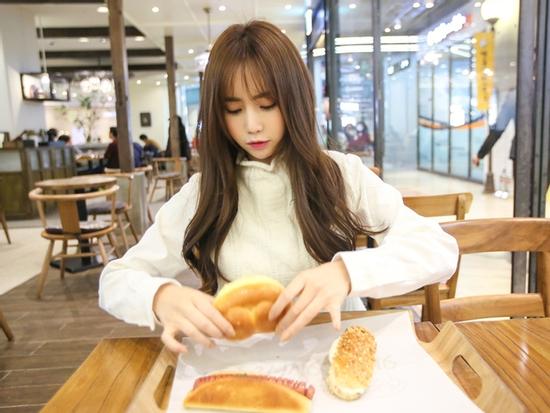 Cứ ngủ ngay sau khi ăn trưa, cẩn thận kẻo mắc các bệnh nguy hiểm