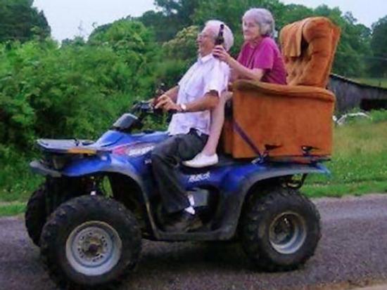 Truyện cười: Hãy biến lão thành chàng trai 20 tuổi đi!