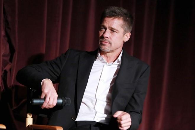 Angelina Jolie bi don lo la khien con gai 8 tuoi bi bao mau danh dap hinh anh 2