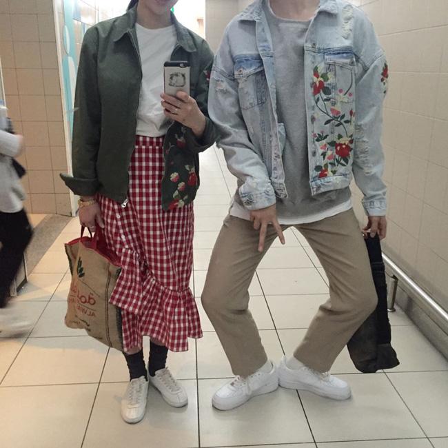 Được các nàng sành mặc lăng xê tích cực, xu hướng họa tiết khăn trải bàn chuẩn bị sốt sình sịch rồi! - Ảnh 16.