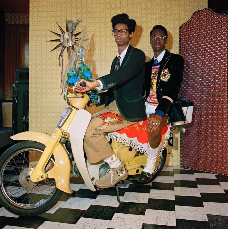 Nguoi mau di xe Honda Cub trong anh quang ba BST cua Gucci hinh anh 3