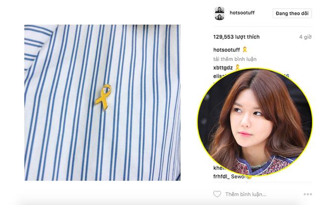 Suzy, G-Dragon cùng loạt sao Hàn đăng ảnh tưởng nhớ 3 năm sau thảm kịch chìm phà Sewol - Ảnh 4.