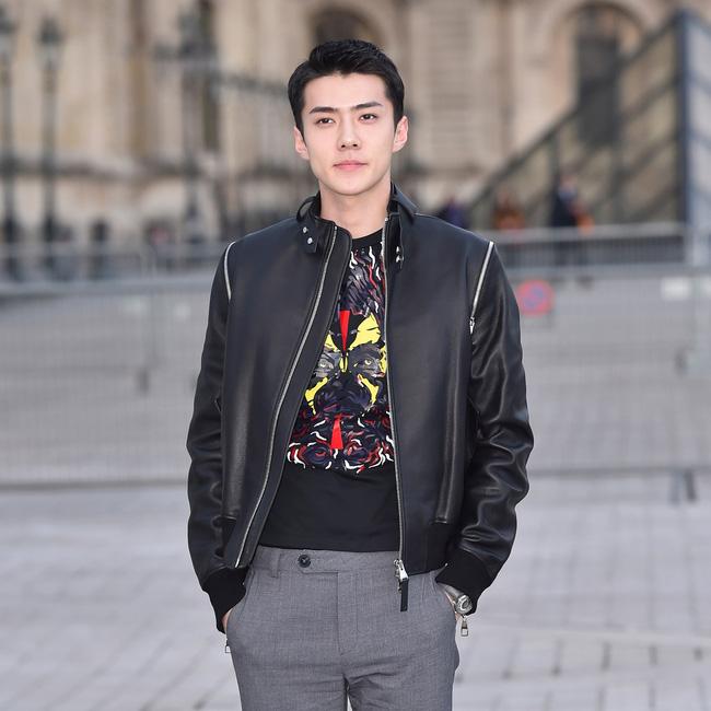 Vừa tròn 23 tuổi, Sehun (EXO) được Vogue ca ngợi hết lời về phong cách thời trang - Ảnh 1.