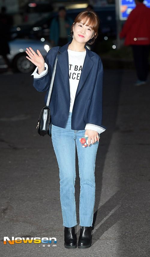 Ngam street style da dang cua sao Hoa – Han tuan qua hinh anh 9