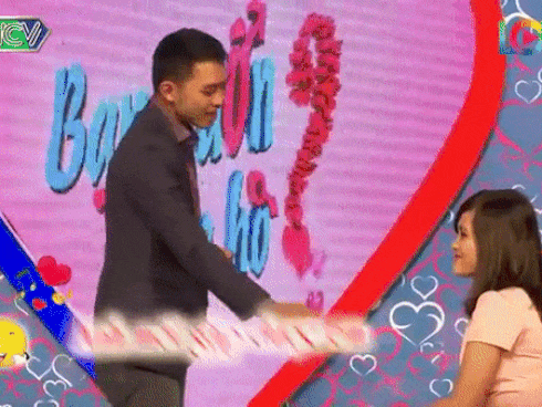 Bạn muốn hẹn hò: Chàng trai xứ Quảng khoe giọng hát 'ngọt lịm' tỏ tình cô giáo trẻ