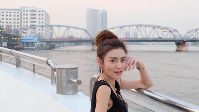 chan dai noi loan khoe than khong biet "xau ho" o thai la ai? hinh anh 12