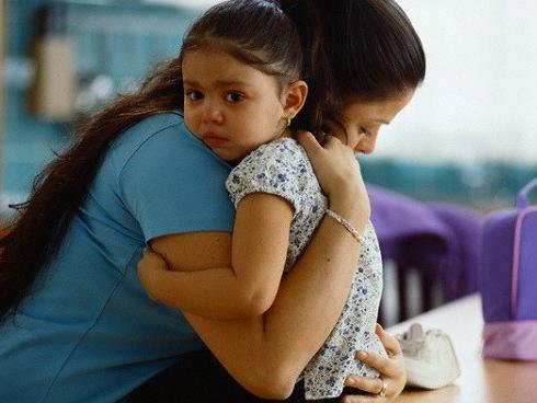 Bà cũng có con gái, sao làm mẹ chồng lại độc ác với con dâu đến thế?