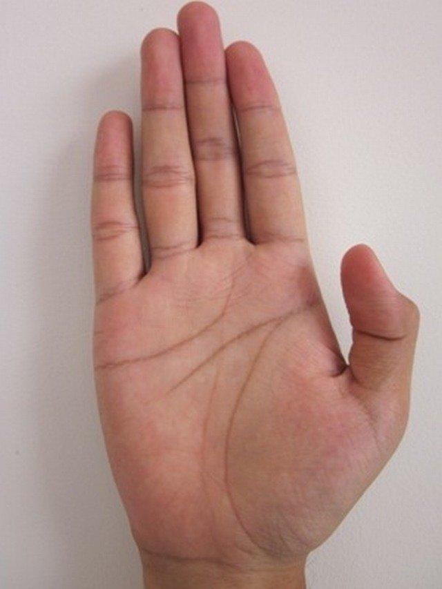 Đoán tài vận và tính cách qua… kẽ hở bàn tay