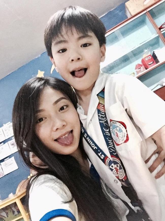 co giao xinh dep nhat philippines co so thich "ron nguoi" hinh anh 14