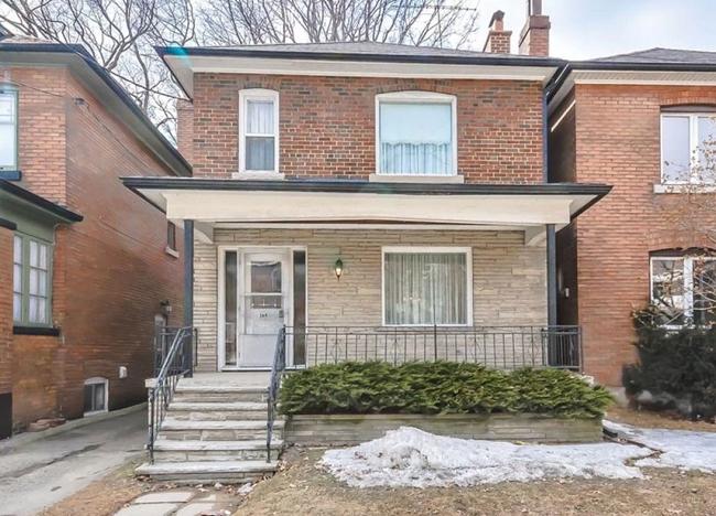 choang voi noi that trong ngoi nha co cua cu ba 96 tuoi hinh anh 1