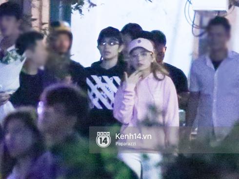 Bắt gặp Gil Lê - Chi Pu cùng nhau đi ăn tối và về chung một nhà