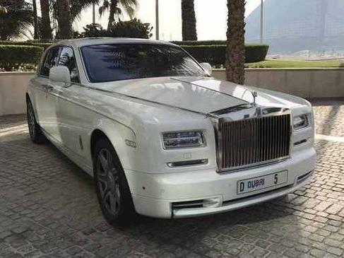 Chiếc Rolls-Royce Phantom đeo biển số trị giá hơn 199 tỷ đồng lộ diện