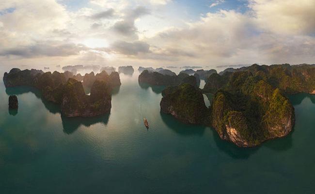 Kỳ quan thiên nhiên thế giới Vịnh Hạ Long của Việt Nam qua góc máy của AirPano.