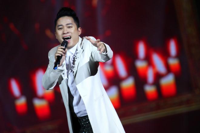 Tung Duong len tieng ve viec di muon, bi cat dien nhung van xin hat hinh anh 1