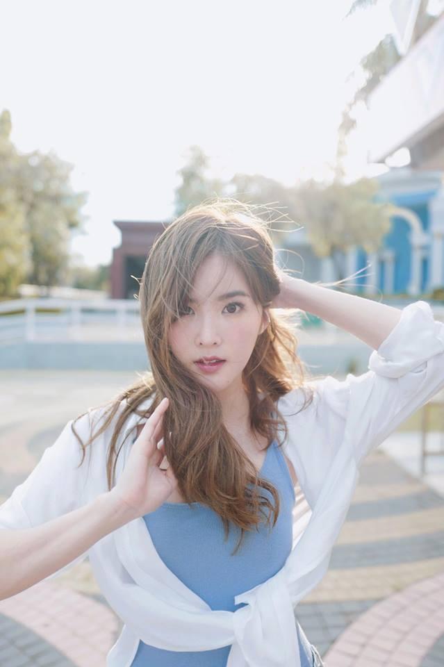 Mild là một hot girl nổi tiếng nhờ khuôn mặt xinh đẹp và vóc dáng vô cùng sexy.