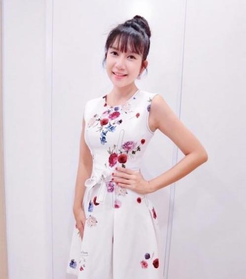 Bà xã Lý Hải đáp trả khi bị so sánh vòng eo với Ngọc trinh - 01