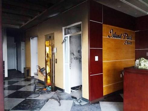 Cháy khách sạn ở Tuần Châu, 3 người nhảy lầu thoát thân