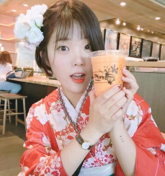 Cô gái có vẻ ngoài giống ca sĩ IU đến khó tin - 3