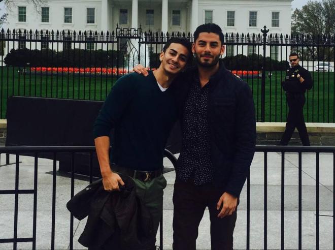 Ung cu vien Quoc hoi bat ngo noi tieng vi qua dep trai hinh anh 6