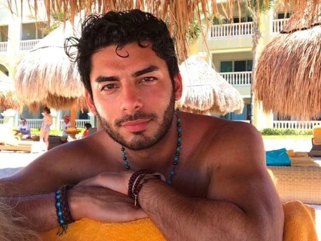 Ung cu vien Quoc hoi bat ngo noi tieng vi qua dep trai hinh anh 4