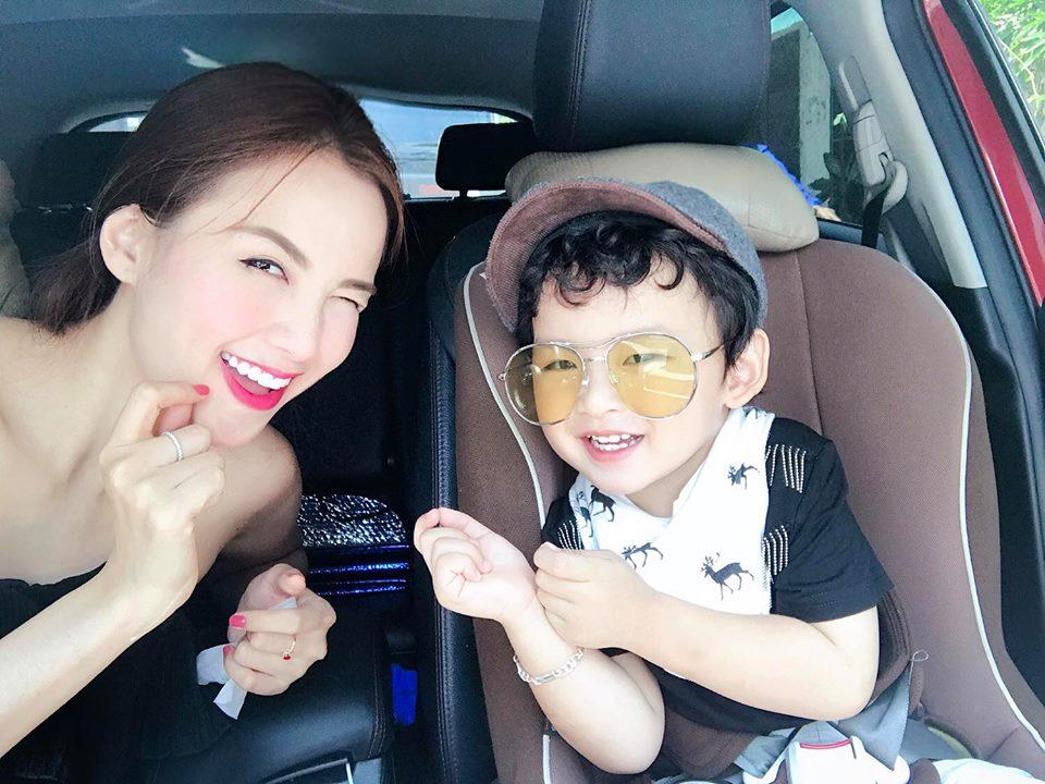 Facebook 24h: Hoài Linh động viên Trấn Thành mạnh mẽ giữa scandal bị cấm lên sóng-5