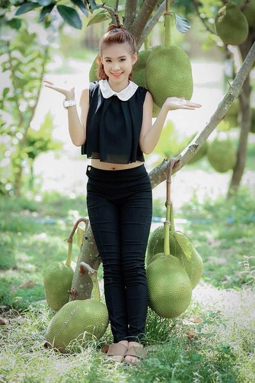 lay chong kem tuoi, khoi my, hari won mac nhu nu sinh 18 hinh anh 6