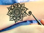 Henna tattoo - cách 'khoe' da thịt đầy nghệ thuật