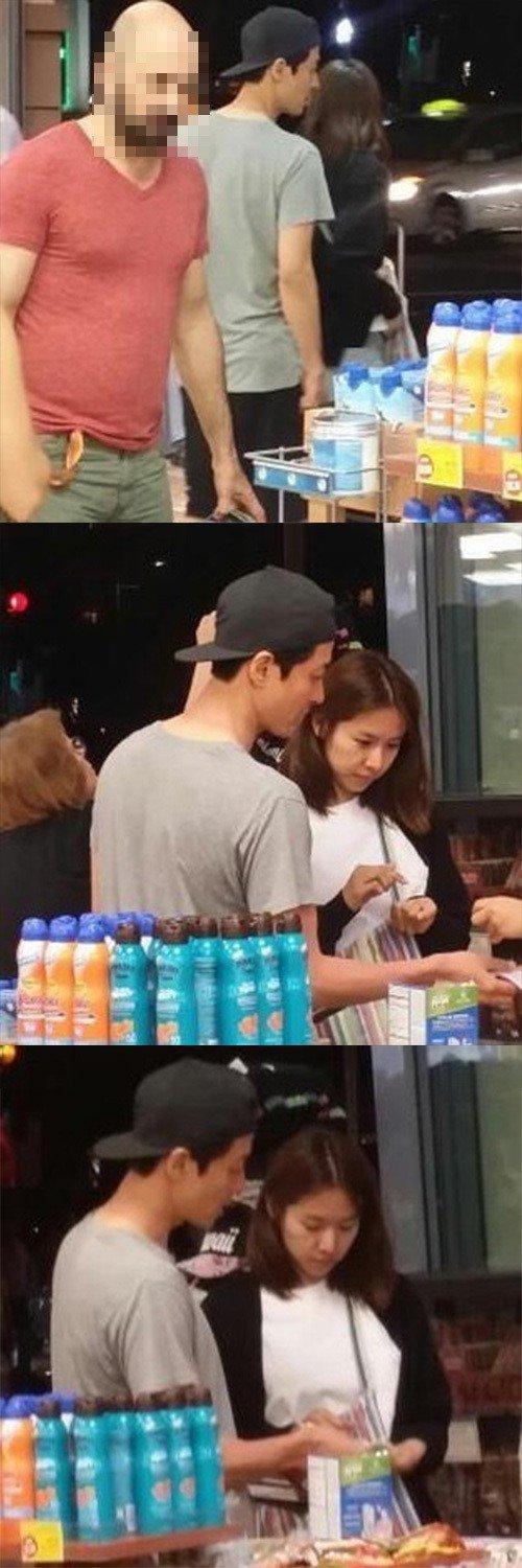 Mỹ nam “Chuyện tình Paris” Lee Dong Gun “hộ tống” người tình mới đến Hawaii - Ảnh 1.