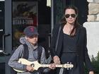 Angelina Jolie đưa con gái ruột đi mua sắm sau tin đồn bí mật hẹn hò với bạn trai mới