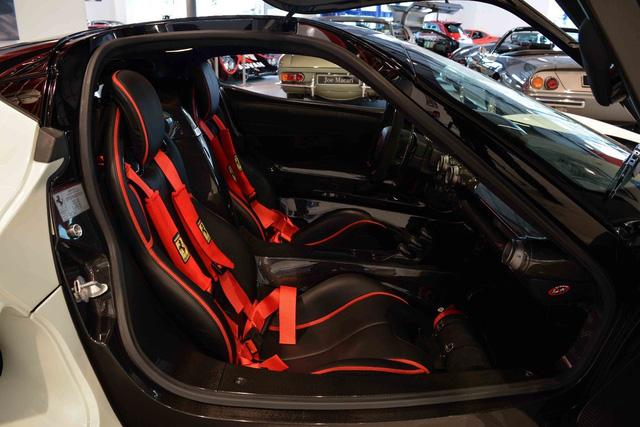 Đây là 2 chiếc Ferrari LaFerrari có giá điên rồ nhất thế giới, tổng giá trị gần 500 tỷ Đồng - Ảnh 12.