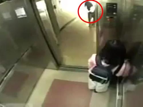 Clip hài: Kẻ cướp gặp 'thỏ non'