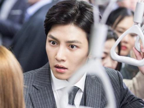 Nam thần Ji Chang Wook bị hiểu nhầm là kẻ háo sắc