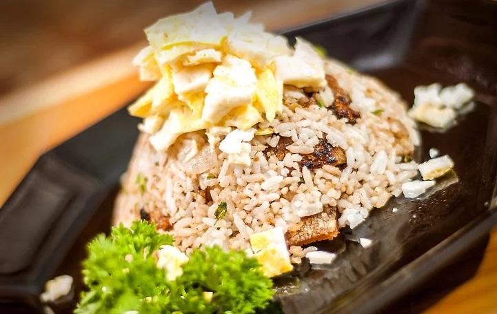 Cơm rang thịt lợn giòn tan cho ngày bận rộn-5