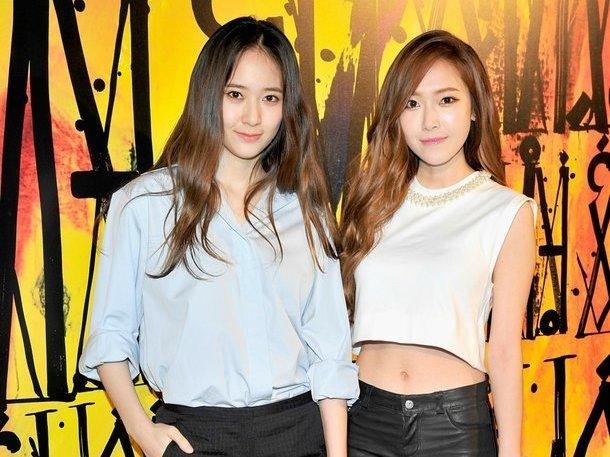 Phim Hàn xin lỗi chị em Jessica vì đưa tên hai người vào sổ tang - Ảnh 2.