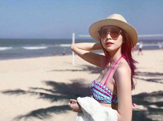 Đặng Thu Thảo diện bikini nóng bỏng khi cùng bạn trai doanh nhân đi du lịch Đà Nẵng - Ảnh 3.