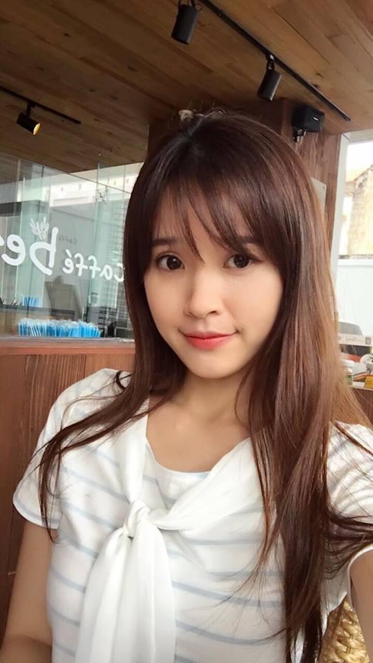 Mặt mộc của sao nữ Vbiz: Nàng xinh như hoa, người phải cảm ơn ai đã phát minh ra son phấn! - Ảnh 7.