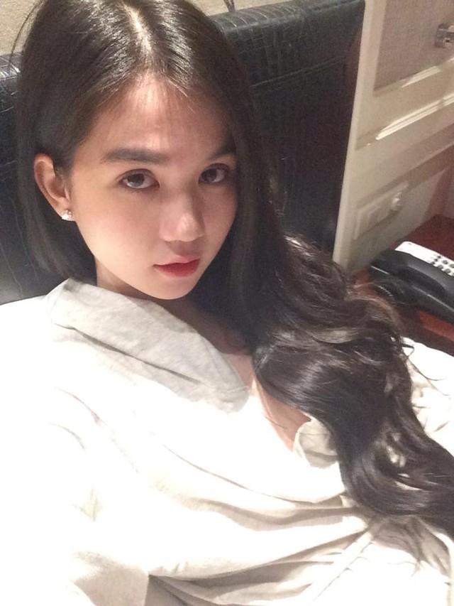 Mặt mộc của sao nữ Vbiz: Nàng xinh như hoa, người phải cảm ơn ai đã phát minh ra son phấn! - Ảnh 4.