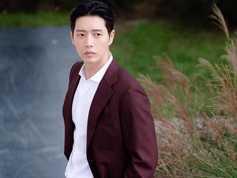 Park Hae Jin vẫn nổi đình nổi đám sau scandal làm trai bao - 2sao