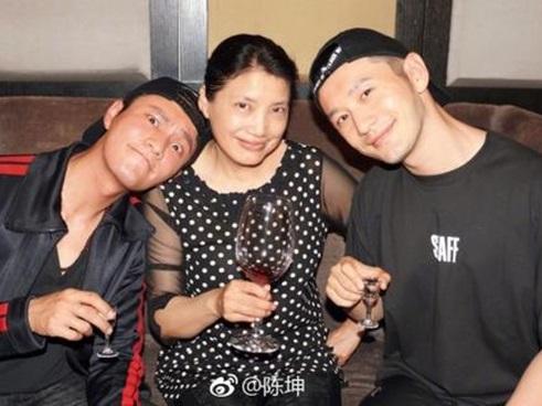 Ngoại hình tuổi 42 của mỹ nam Kim phấn thế gia Trần Khôn khiến nhiều fan hốt hoảng: Mặt bơ phờ, tóc dài như... bà thím-13