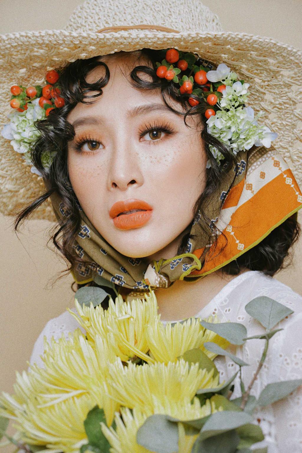 Angela Phương Trinh chấm mặt tàn nhang, hóa thôn nữ-4