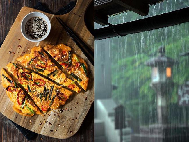 Ở Hàn Quốc, người ta còn có cả một món ăn dành riêng cho trời mưa - Ảnh 1.
