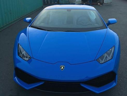 Lamborghini Huracan màu xanh Lemans độc nhất cập bến Việt Nam