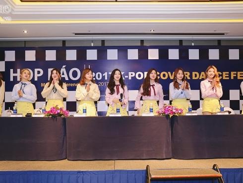 Những cô gái nhóm Gugudan khiến fan 'bấn loạn' khi nói tiếng Việt